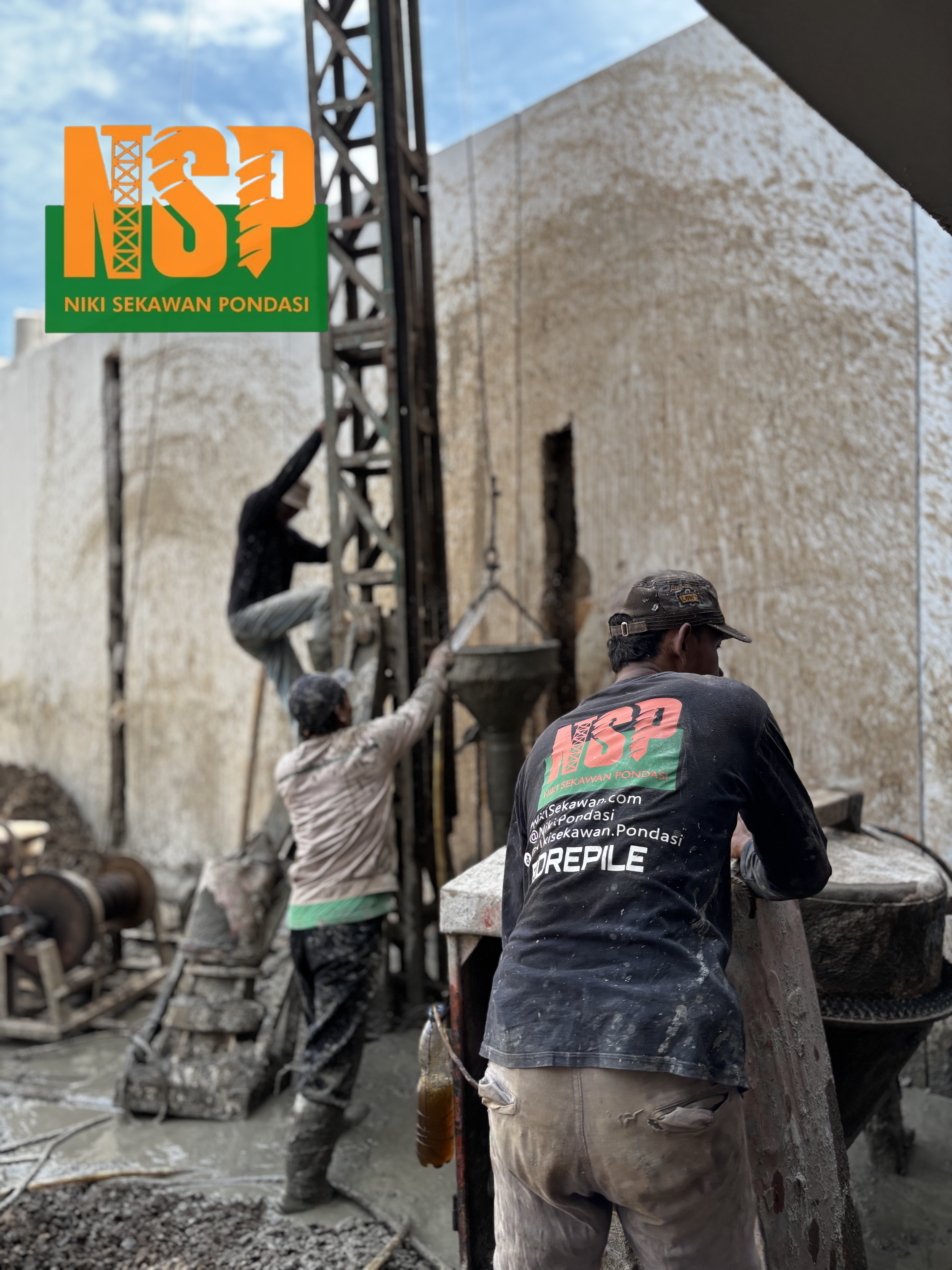 Proses Bore Pile Mini Crane Wash Boring